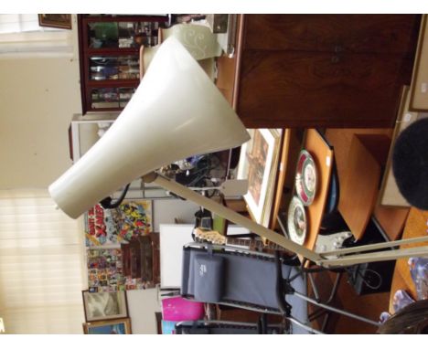 Angle poise lamp