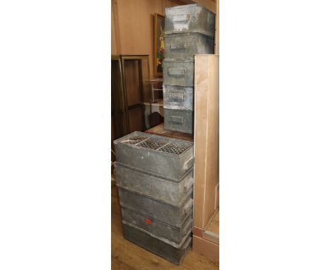 Ten vintage galvanised containers W.54cm