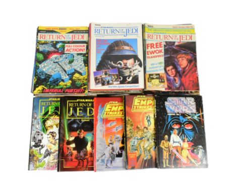 Star Wars - Annuals and Comic Books - a collection of x5 original vintage 1970s / 1980s Star Wars annuals, including: No.1, T
