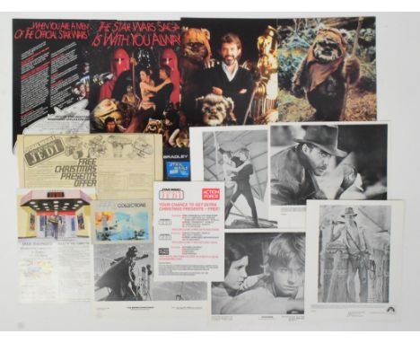 Star Wars - a collection of original Star Wars related ephemera, paperwork and fan club related items. Comprising: a 'Free Ch