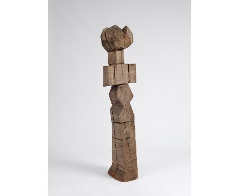FELIX DROESE 1950 PRINZ BIRIBINKER Skulptur, Kirschholz. Nicht signiert. Ca. 157 x 30 x 30 cm. (Leichte Altersspuren. Stellen