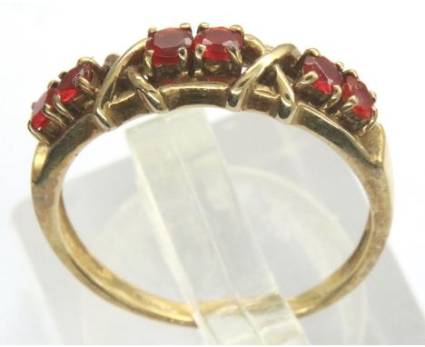 9ct gold fire opal set ring, size N, 1.9g. P&amp;P Group 1 (£14+VAT for the first lot and £1+VAT for subsequent lots) 