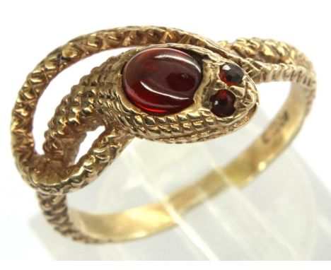 9ct gold snake ring with ruby set to head and ruby eyes, size R, 3.9g. P&amp;P Group 1 (£14+VAT for the first lot and £1+VAT 