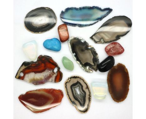 Eight polished agate slices and seven polished semi precious stones, longest 45mm. P&amp;P Group 1 (£14+VAT for the first lot