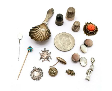Qty of mostly silver oddments inc Chinese 'pearl' necklace centre detail set with carved coral, 2 x Chester silver pendants (