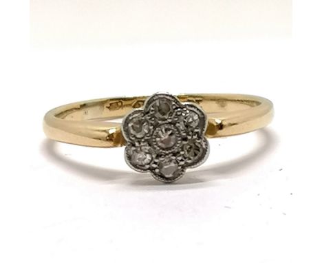 Antique 18ct gold &amp; platinum 7 stone diamond set daisy cluster ring - size K &amp; 2g total weight