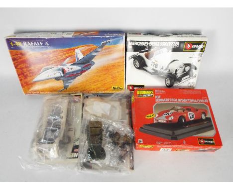 Heller, Bburago, Mongram, Others - A mixed collection of diecast and plastic model kits. Lot contains boxed and unboxed / bag