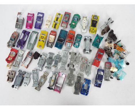 Hot Wheels - Redline - A large quantity of original spare parts including body shells, base plates, bonnets and more. Include