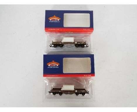 Bachmann - Two boxed Bachmann OO gauge #38-345A FNA Nuclear Flask Wagon with flat floor. Models appear Mint in Excellent - Ne