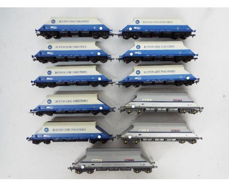 Bachmann - A group of 11 unboxed Hopper Wagons from Bachmann. Lot includes Bachmann #37328A 90 tonne JGA Bogie Closed Hopper 
