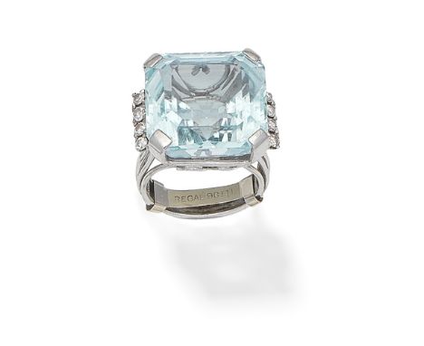 AQUAMARINE AND DIAMOND RINGThe step-cut aquamarine between brilliant-cut diamond shoulders, ring size approx. N (sizing sprin