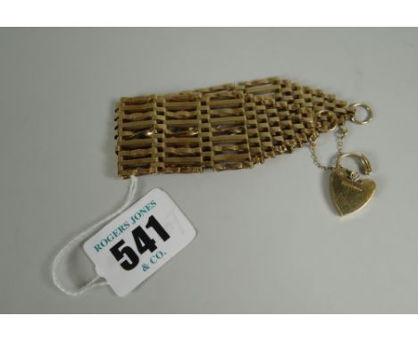 A 9ct gold ladies gate bracelet together with a locket clasp, approx. 19grms