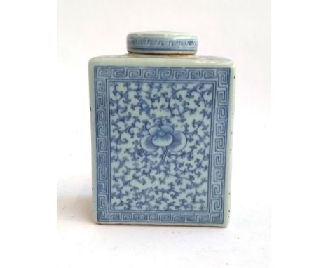 A 19th century Chinese blue and white tea caddy with lid 