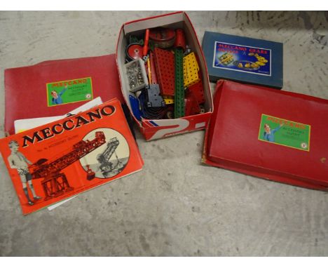 Collection of vintage Meccano to include boxed Accessory Set 3A, 4A & 2, a boxed Meccano Gears Outfit A (all unchecked) plus 