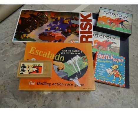 Group of vintage board games to include Palitoy Risk (sealed & unopened), Chad Valley Escalado, Totopoly etc