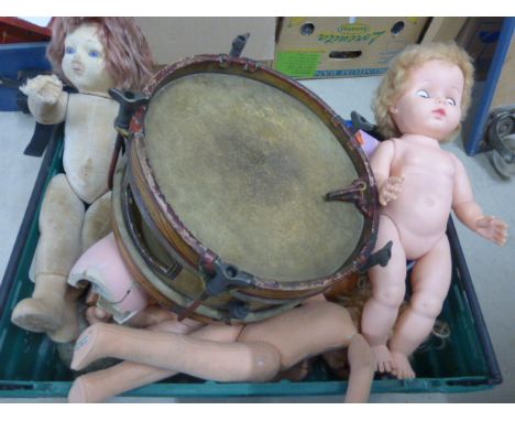 A painted toy drum, along with various dolls and teddies including Norah Wellings, Chad Valley and various others
