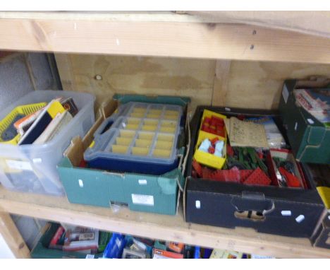 Large collection of vintage Meccano to include various colours and accessories in 6 boxes
