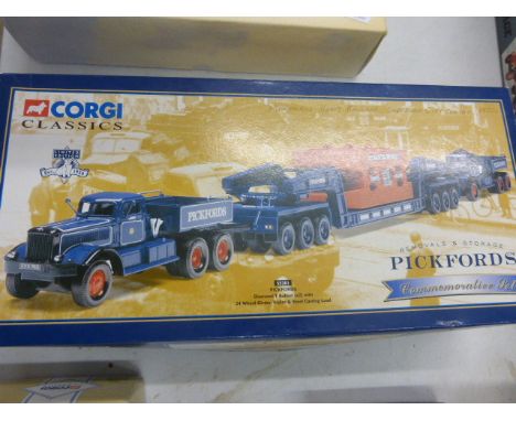 Boxed Corgi ltd edn Pickfords Commemorative Set 55201 Diamond T Ballast (x2) with 24 Wheel Girder Trailer & Steel Casting Loa