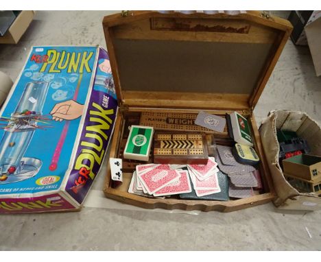 Mixed lot of vintage toys to include; Ker Plunk, card games, Solitaire etc