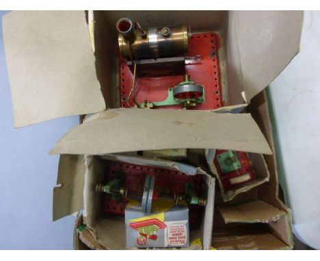 Collection of boxed steam engines and accessories to include Mamod SE1 stationary steam engine, Mamod Line Shaft, Mamod Model