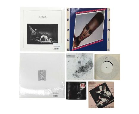 JOY DIVISION VINYL. Lovely pack of rare vinyl to include Closer 180g reissue (0190295797119), Unknown Pleasure limited editio