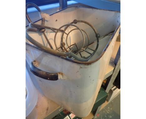 Enamel bread bin and other metal ware 