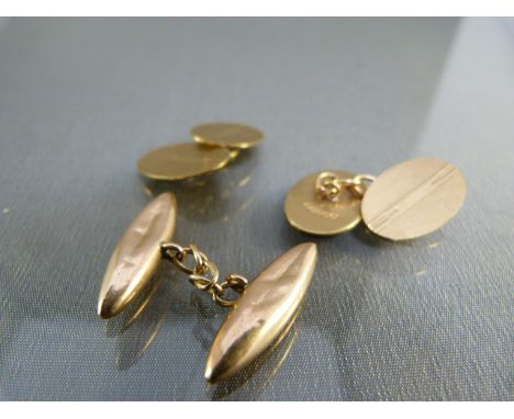 Pair of 9ct Gold cufflinks hallmarked Birmingham 1950 with engine turned design and one other Rose coloured cufflink. Total w