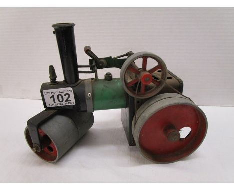 Mamod steam engine