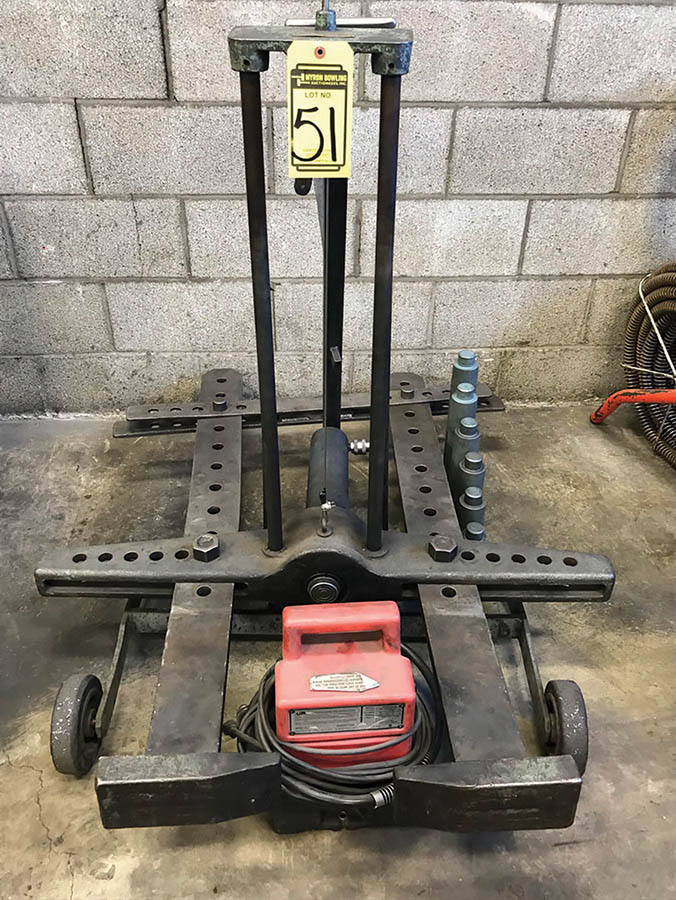 INDUSTRIAL ENGINEERING 20TON PORTABLE HYDRAULIC PULLER, S/N 523 W/ GB