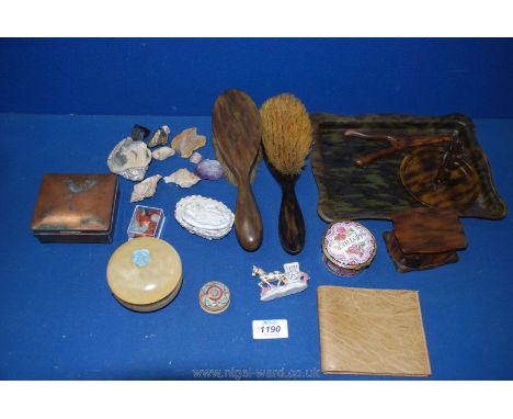 A small quantity of minerals and shells and miscellaneous trinket boxes and a faux tortoiseshell dressing table set tray a/f.