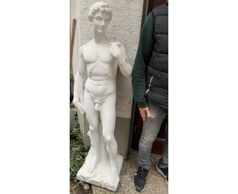 „David“, auf Sockel stehend, nach Michelangelo. Wohl Italien 20. Jh. Kunststeinmasse, H=142 cm. **