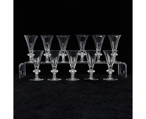 Steuben, United States. Group of eleven stemware wine goblets in pattern 7737 "Teardrop." Marked with an S along the undersid