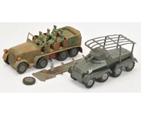 Marklin Diecast Military Pre-War A Pair - (1) Transporter - Camouflage Green and brown with 6 X Figures, flat hubs with black