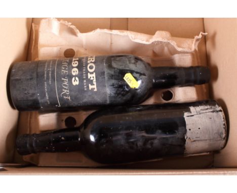 A bottle of Croft 1963 vintage port and a bottle of 1960 Cockburns vintage port