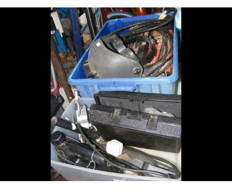 A welding unit together with other tools (contained in two plastic tubs)