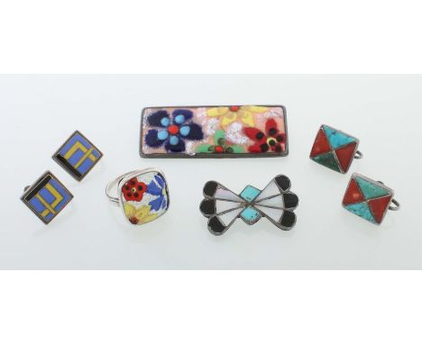    Konvolut Emaille-Schmuck   u.a. Silber/Schmuckstein, 5 tlg. Konvolut best. aus: 1 Brosche, Emaille im Perli-Stil; 1 Ring, 