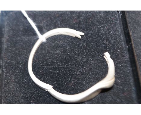 Heavy silver retro style bangle Weight 29g