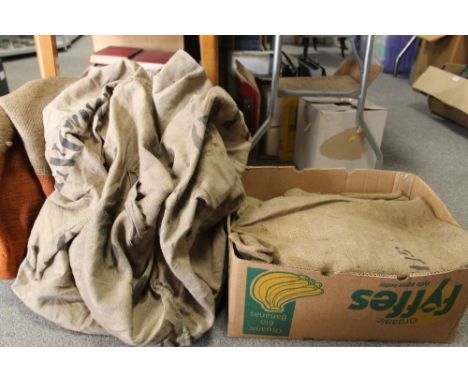 A BOX OF VINTAGE SACKS TO INCLUDE MILITARY EXAMPLES