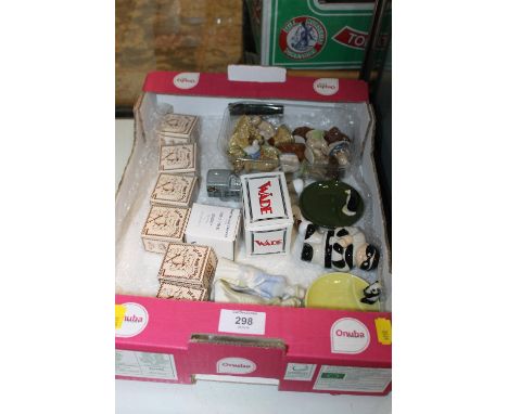 A TRAY OF WADE FIGURES TO INC BOXED CHRISTMAS TRAIN, BURGLAR, TRAYS ETC