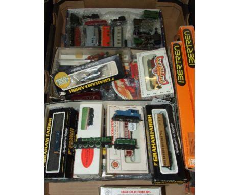 A Graham Farish N gauge diesel shunter, class 08, BR blue, 371004, and other N gauge locomotives, and rolling stock Condition