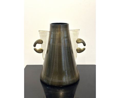 Zuccheri, Toni (1936 Italien 2008) Vase "I Profeti" Modell 26095. Farbloses-schwarzes Glas mit eingeschmolzener Goldfolie. Zy