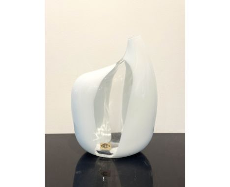Gaspari, Luciano (1913 Italien 2007) Vase "Vase for Salvuiati". Farbloses, opakes Glas. Restetikett. Boden signiert "Salviati
