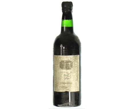 1963 Dow's, Vintage Port1x75cl Wine Society label soiled.Part of a private collection acquired through reputable UK merchants