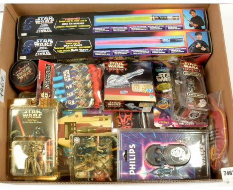 Quantity of Star Wars modern issue collectables, including Kenner Darth Vader and Luke Skywalker Lightsabers (both handles on