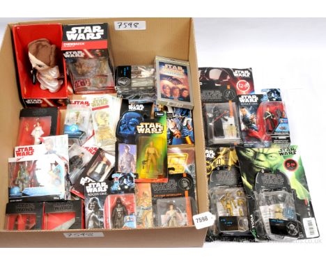 Quantity of Star Wars modern issue collectables including The Black Series and Force Link 3 3/4" figures, Hasbro The Black Se