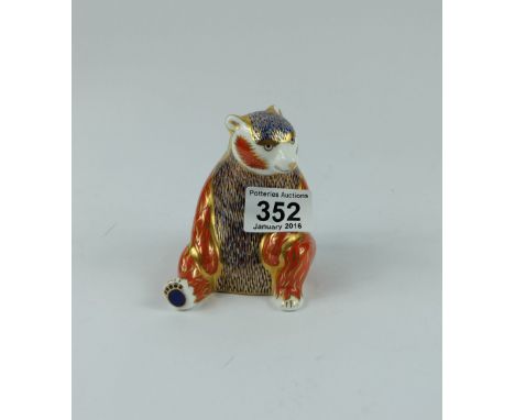 Royal Crown Derby Honey Bear with gold stopper