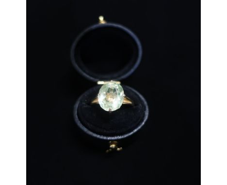 14ct gold and peridot ring stamped 14KT Size M gross 5.7g 