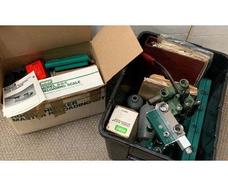 A selection of shooting equipment, Bowman cartridge reloader for 12.0, 16.0, 20g cartridge,shot Bushing, boxed RCBS 505 reloa