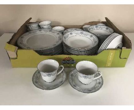 Fifty two pieces of Noritake Bluehill dinner ware 