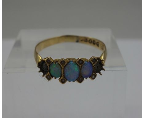 A 15ct gold and opal ring, Chester 1901, weight 1.8g, size R, a/f